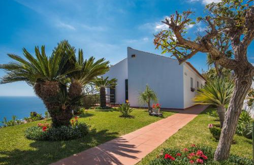 Garajau Casa | Vivenda da Esquina - by LovelyStay