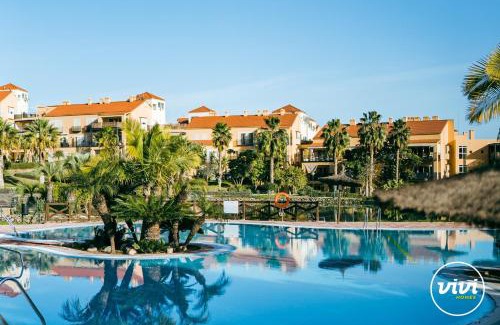 Alhaurín de la Torre Apartamento | ViVi Homes - Casa Duque Pool, Terrace & Golf