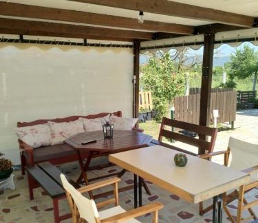 Preveza Casa | Vivian Philoxenia