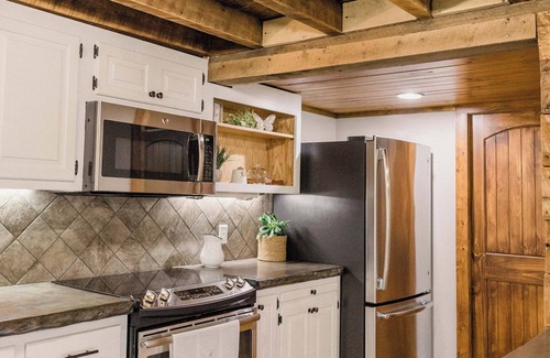 Millersburg Casa | Vivian's Serenity Guest House