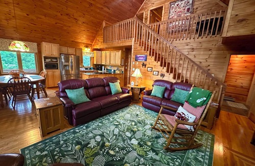 Zionville Casa | Vivian's View is a majestic mountain paradise!