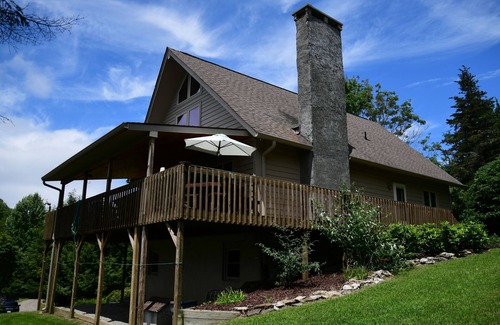 Zionville Casa | Vivian's View is a majestic mountain paradise!
