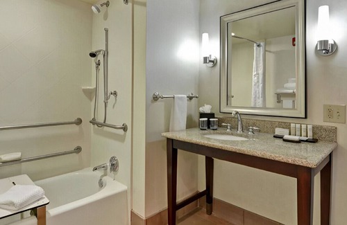 Eden Casa | Vivid Suite for Your Next Getaway! Free