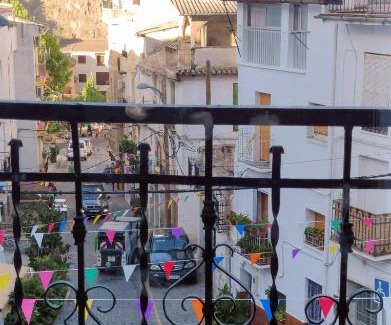 Guejar Sierra Apartamento | Vivienda en El Centro de Guejar Sierra