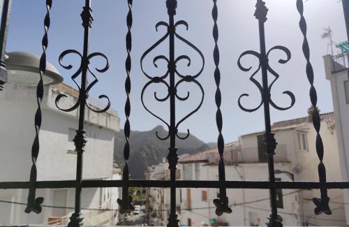 Guejar Sierra Apartamento | Vivienda en El Centro de Guejar Sierra