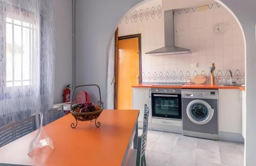 Castejon de Valdejasa Chalet De Esquí | Vivienda Rural Casa del Medico