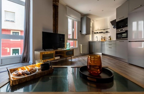 Bilbao la Vieja Apartamento | Vivienda Turística Plaza de los Tres Pilares