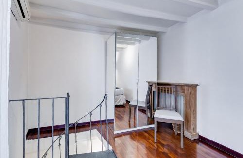 Rione III Colonna Apartamento | Vivilo Collection - Macelli Spanish Steps Apartment