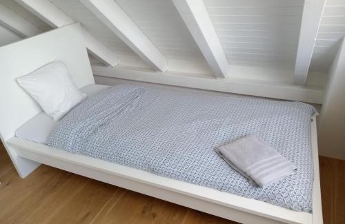 Kloten Casa | VK - H - Zürich Airport - Luxury - Homestay - Haldenstrasse - Kloten