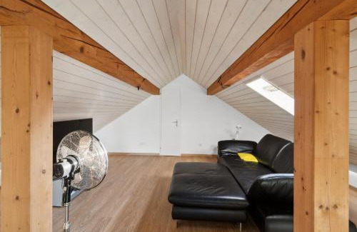 Kloten Casa | VK - H - Zürich Airport - Luxury - Homestay - Haldenstrasse - Kloten