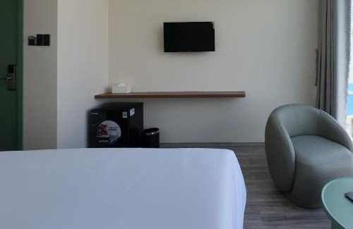 Ninh Kieu Hotel | vLuna Can Tho Hotel