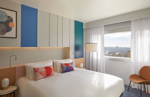 Estrella Hotel | voco Madrid Retiro by IHG