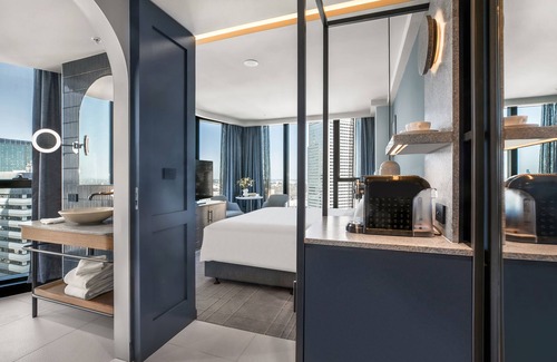 Melbourne Central Business District Hotel | voco Melbourne Central by IHG