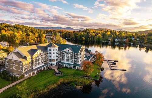 Saranac Lake Hotel | voco Saranac Lake NY - Waterfront by IHG