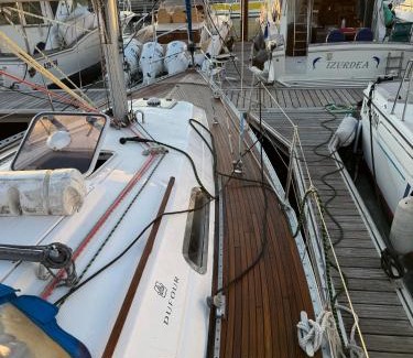 Hendaye Alquiler De Eote | Voilier Dufour Classic 35