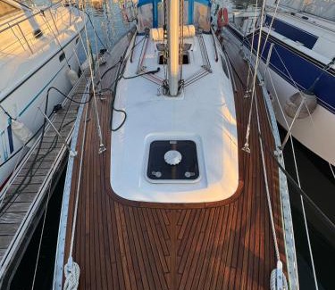 Hendaye Alquiler De Eote | Voilier Dufour Classic 35