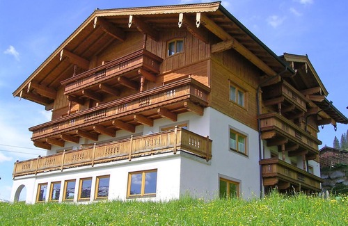 Konigsleiten Apartamento | Voithofer by Interhome