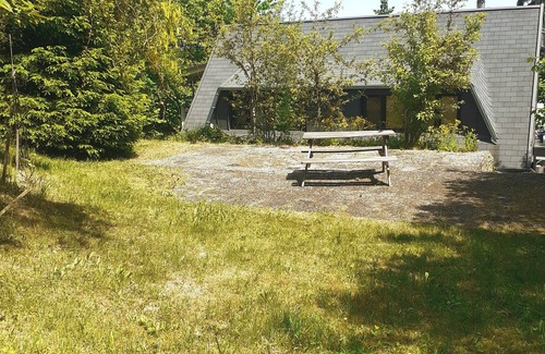 Gerolstein Casa | Volcanic oasis vacation home in the Eifel for friends, family and dog owners