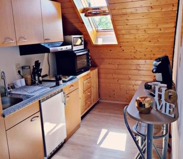 Heidenheim an der Brenz Apartamento | VOLL ausgestattete DG- Wohnung in HDH ruhige zentrale Lage
