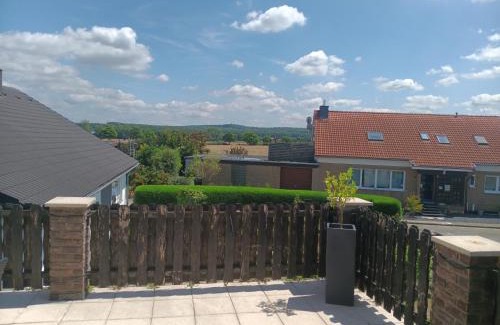 Euskirchen Apartamento | Voll ausgestattete 78 qm Wohnung zur Alleinnutzung