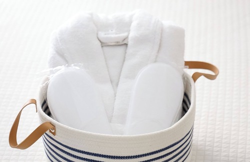 Trani Cama Y Desayuno | Volpe e Uva Winesuites & Spa