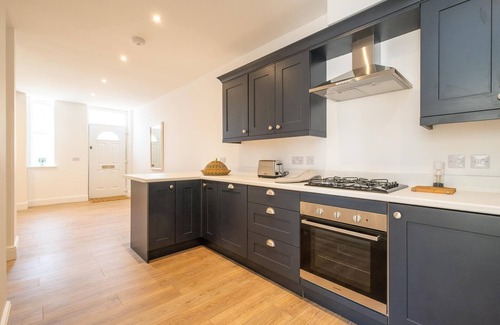 Leiston Cabaña | Volunteer Lodge - sleeps 4 guests in 2 bedrooms