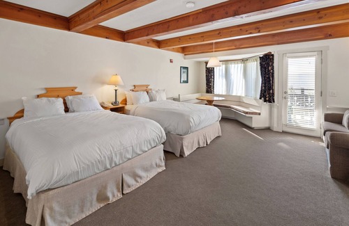 Moscow Cabina | von Trapp Family Lodge & Resort