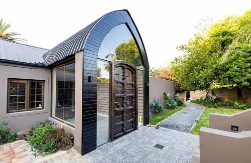 Trawal Casa | Von Wyn Berg
