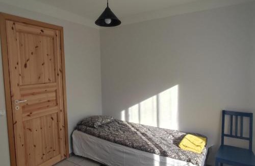 Suuresadama Apartamento | Vormsi Ohvitseride Maja korter nr 3