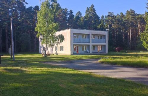 Suuresadama Apartamento | Vormsi Ohvitseride Maja korter nr 3