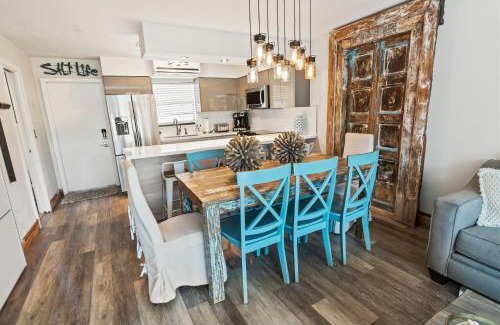 Key Largo Apartamento | VOTED KEY LARGO'S #1 DESTINATION, Pool, Marina, Kayaks, Tennis, Pickle Ball