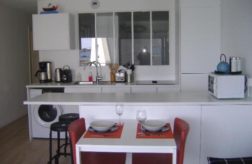 Concarneau Apartamento | Votre VUE EN BLEU ! Très lumineux, Vue mer exceptionnelle et plages, wir sprechen flieBen deutsch, we speak English