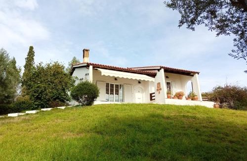 Kilada Casa | Votsalo Summer House by the Beach