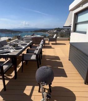 Vouliagmeni Apartamento | Vouliagmeni Panoramic 200m2 Rooftop & 25m2 Loft