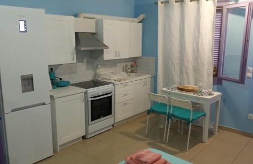 Vourkari Apartamento | Vourkari Studio with full kitchen