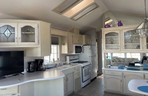 Tucson Casa | VOYAGER GUEST HOUSE in an Adult Community