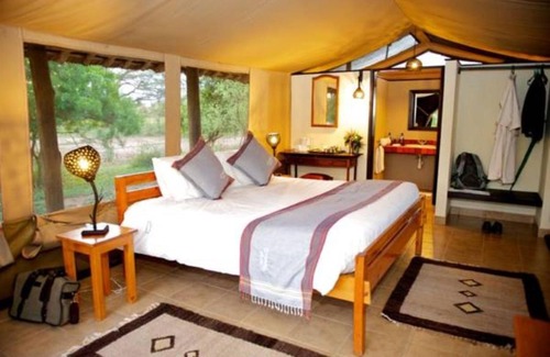 Ziwani Otro | Voyager Ziwani Tented Camp