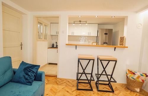 Zvezdara Casa | VP Apartment - A Forest Retreat in the Heart of the City!