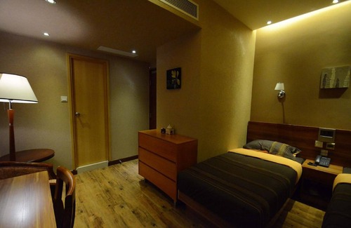 Mong Kok Hotel | VP Apartments
