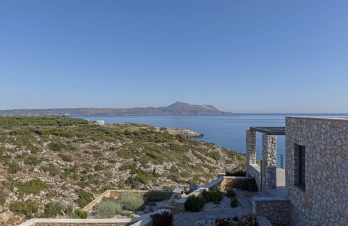 Apokoronas Villa | Villa Vraskos con playa semi privada y piscina climatizada