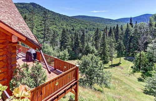 Saint-Brigitte-de-Laval Chalet De Esquí | Vrbo Property