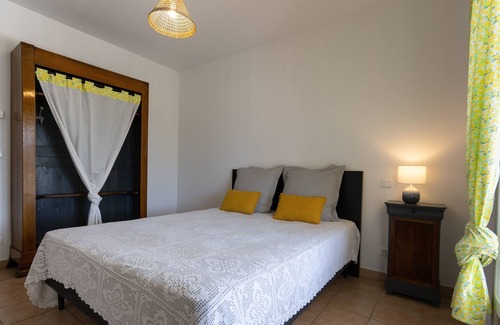 Saint-Bauzille-de-Putois Villa | Villa