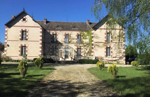 Chatillon-Sur-Loire Casa | Vrbo Property