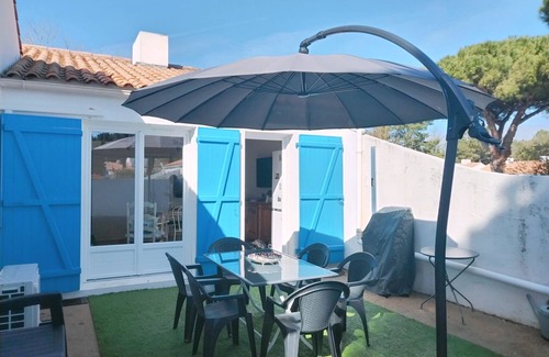 Saint-Jean-de-Monts Cabina | Vrbo Property