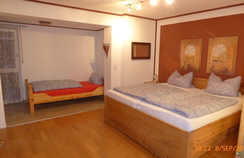 Muennerstadt Apartamento | Vrbo Property