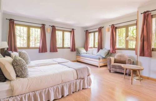 Robledo de Chavela Casa | Vrbo Property