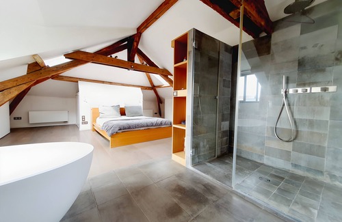 Bois-Colombes Casa | Vrbo Property