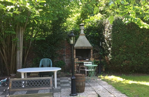 Bondy Casa | Vrbo Property
