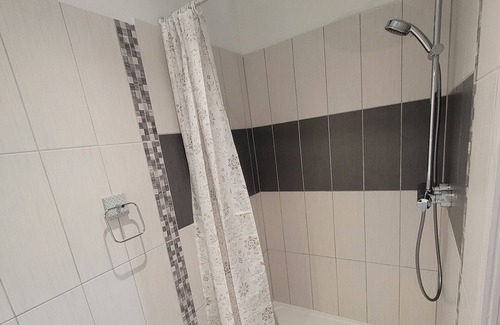 Buzancais Apartamento | Vrbo Property