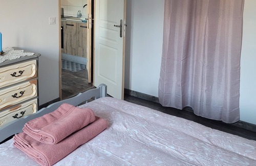 Buzancais Apartamento | Vrbo Property